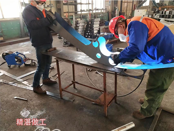 護(hù)欄車間